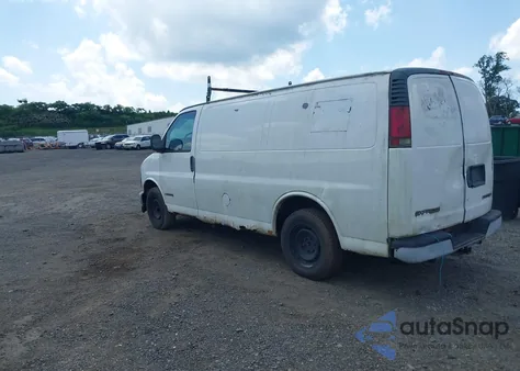 2002 Chevrolet Express from USA, damaged, VIN 1GCFG25MX21166715
